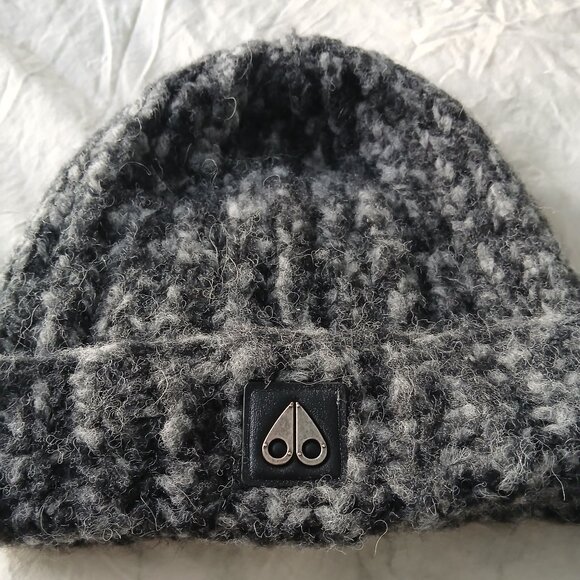 Authentic Moose Knuckles Alpaca Toque - Picture 5 of 7